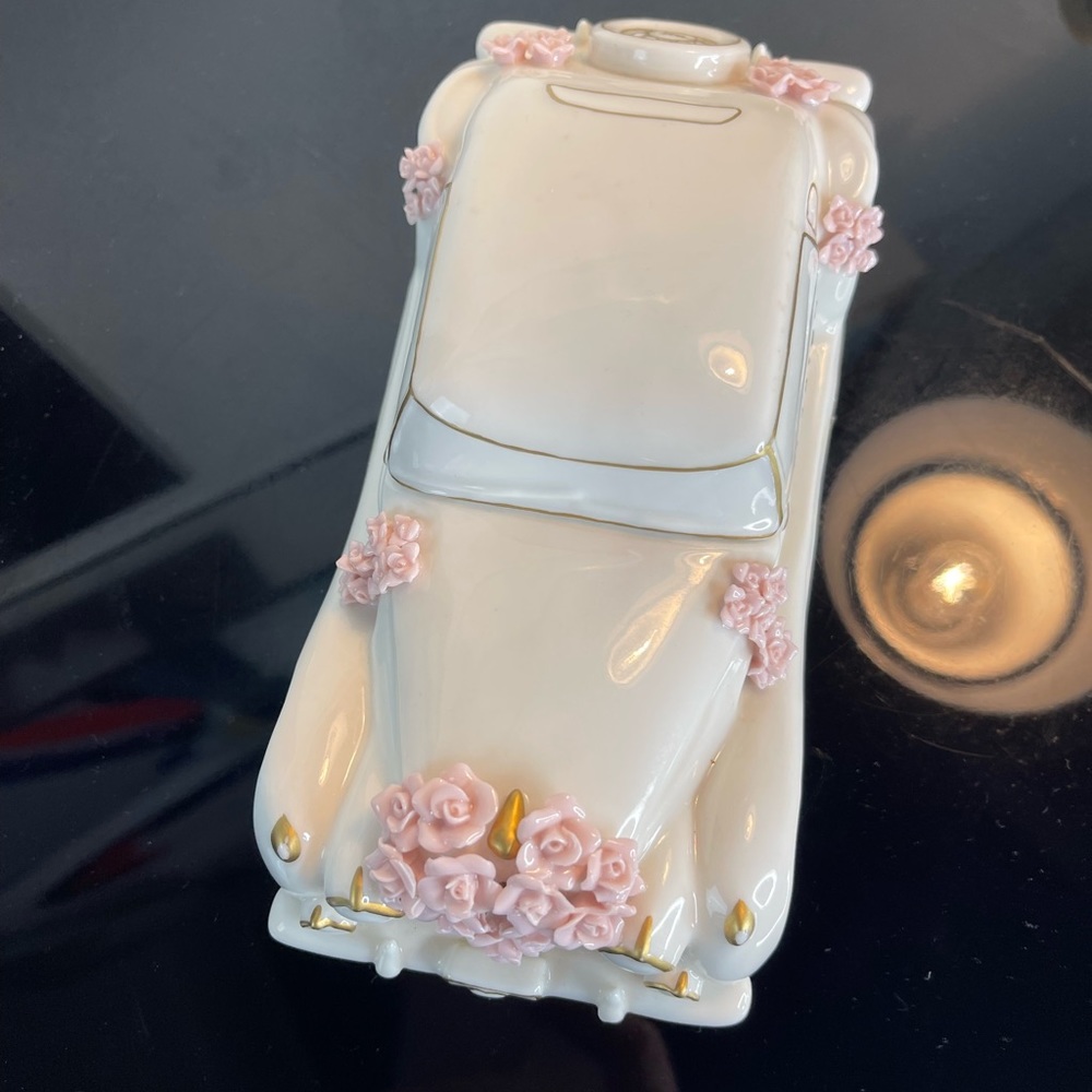princess house car keep sake car or cake topper forcelain. Preloved. - Picture 6 of 9